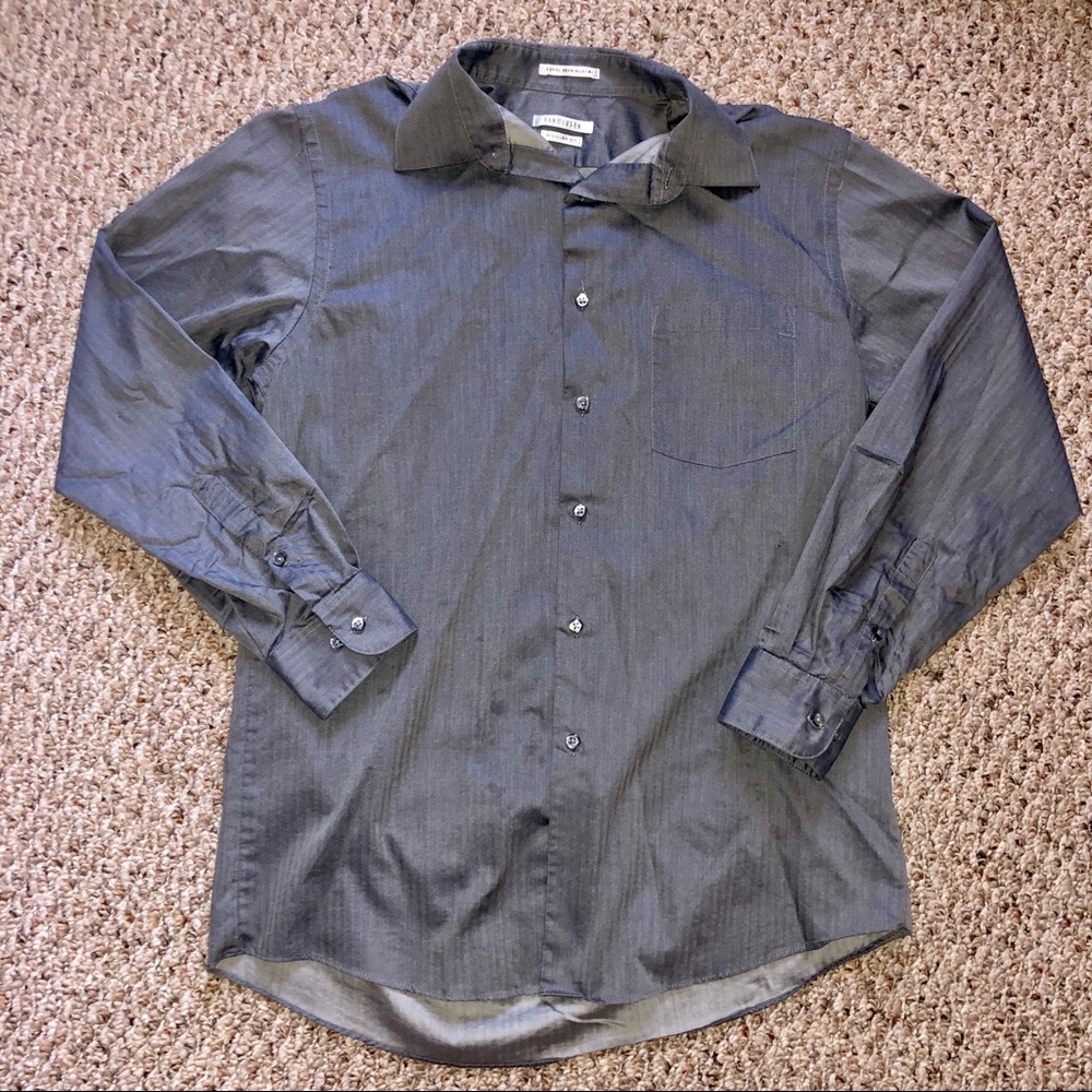 Men’s Gray Van Heusen Dress Shirt